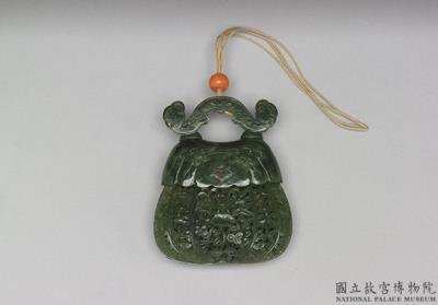 图片[2]-Openwork jade fragrance pouch with lotus-leaf decoration, Qing dynasty (1644-1911)-China Archive